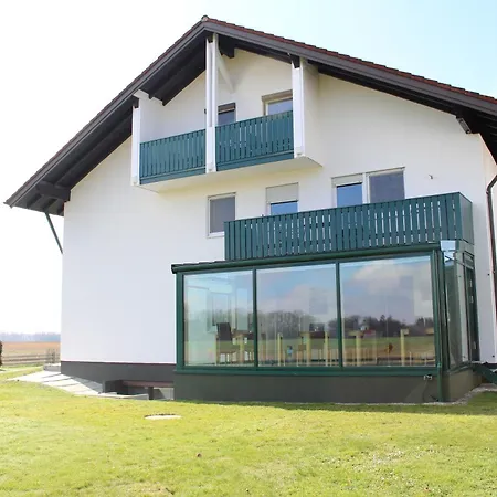 Guest house Erwachsenen Der Wieserhof Wunderschoene Einzellage